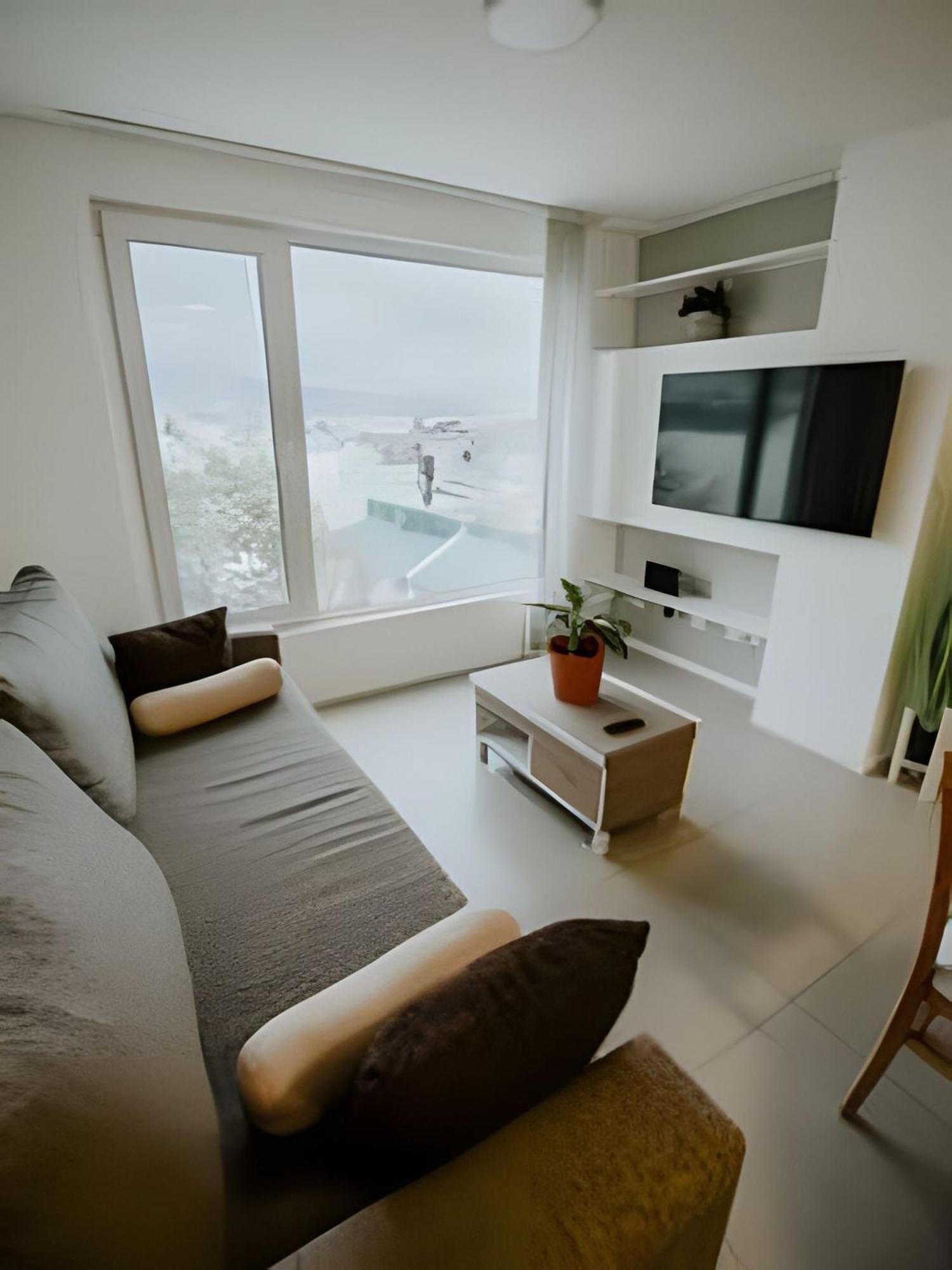 Aunaisin - Apartamento Con Excelentes Vistas อูซัวยา ภายนอก รูปภาพ